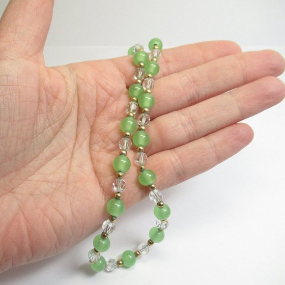 Green Beaded Necklace - Picture 3 of 7